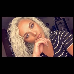Meet your Posher, Richelle